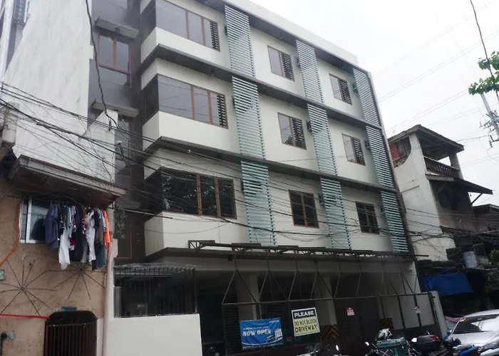 Hotel Reddoorz At Mola Near Shopwise Makati
